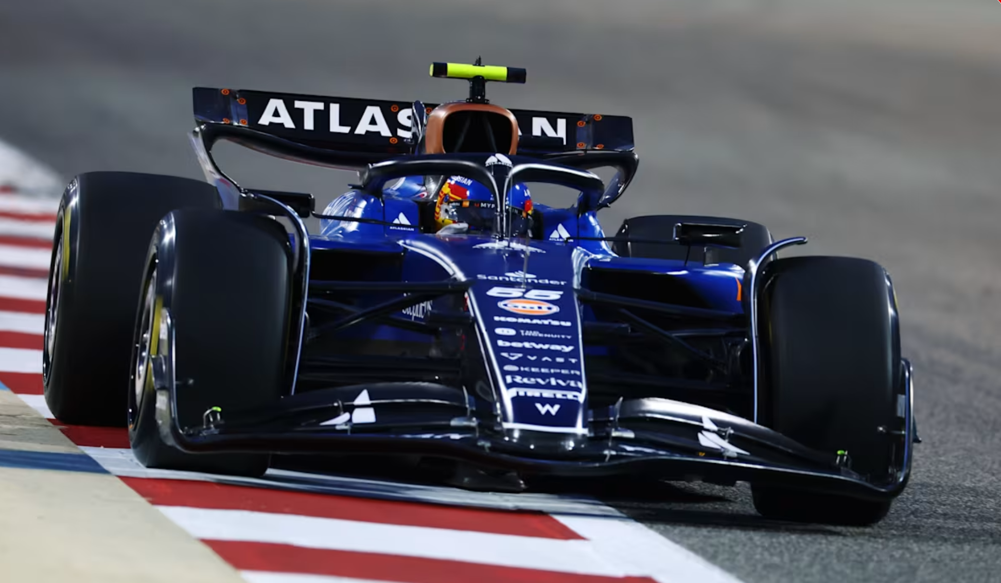 红牛车队逆转梅赛德斯，塞恩斯带队取胜