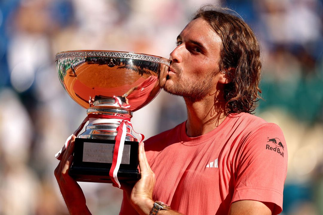 澳网险胜ATP总决赛,西西帕斯惊艳四座 澳网险胜ATP总决赛,西西帕斯惊艳四座