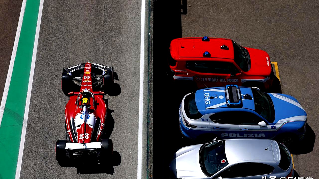 索伯车队轻取红牛二队,勒克莱尔点燃赛场 索伯车队轻取红牛二队,勒克莱尔点燃赛场