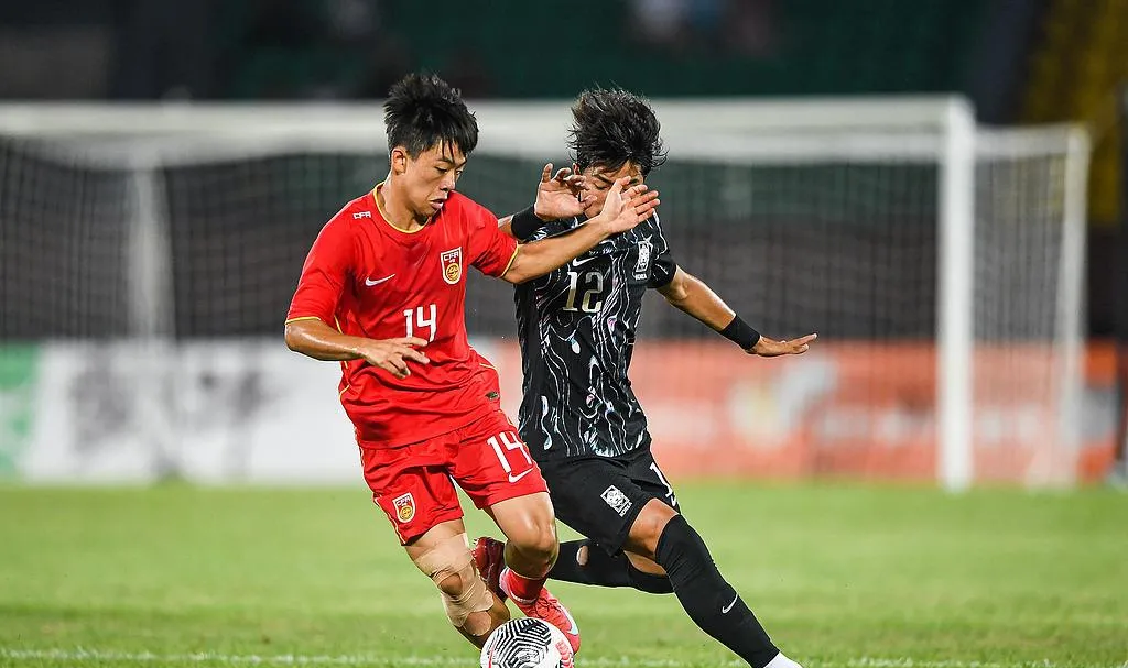 韩国队完胜英格兰队，梁靖崑刷新纪录