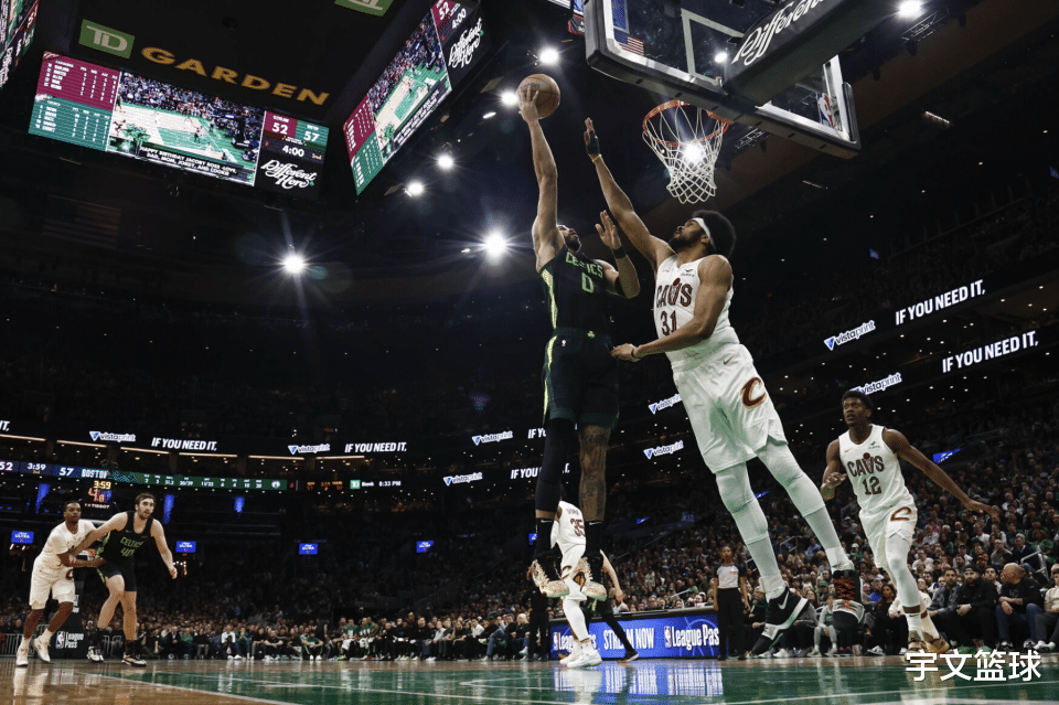 爵士翻盘骑士，塔图姆统治全场