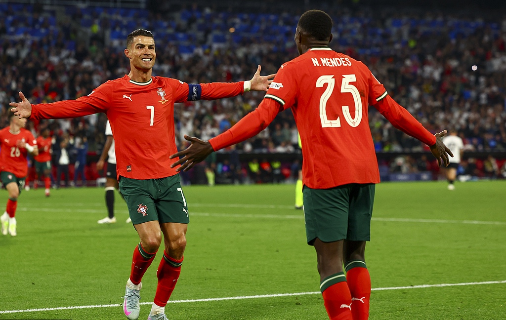 法国队逆转葡萄牙队,波尔统治全场 法国队逆转葡萄牙队,波尔统治全场