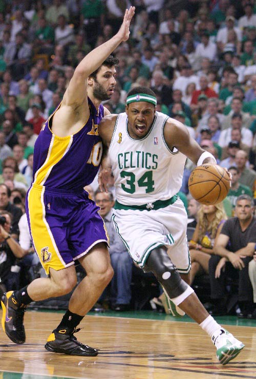 欧洲篮球王者归来，霸气重掌冠军宝座