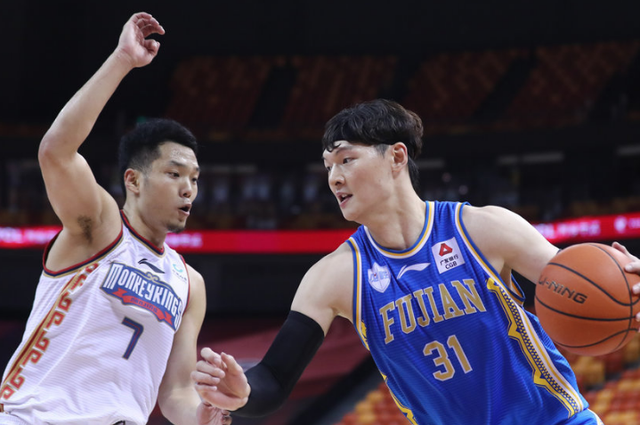 快船绝杀天津队，王哲林统治全场