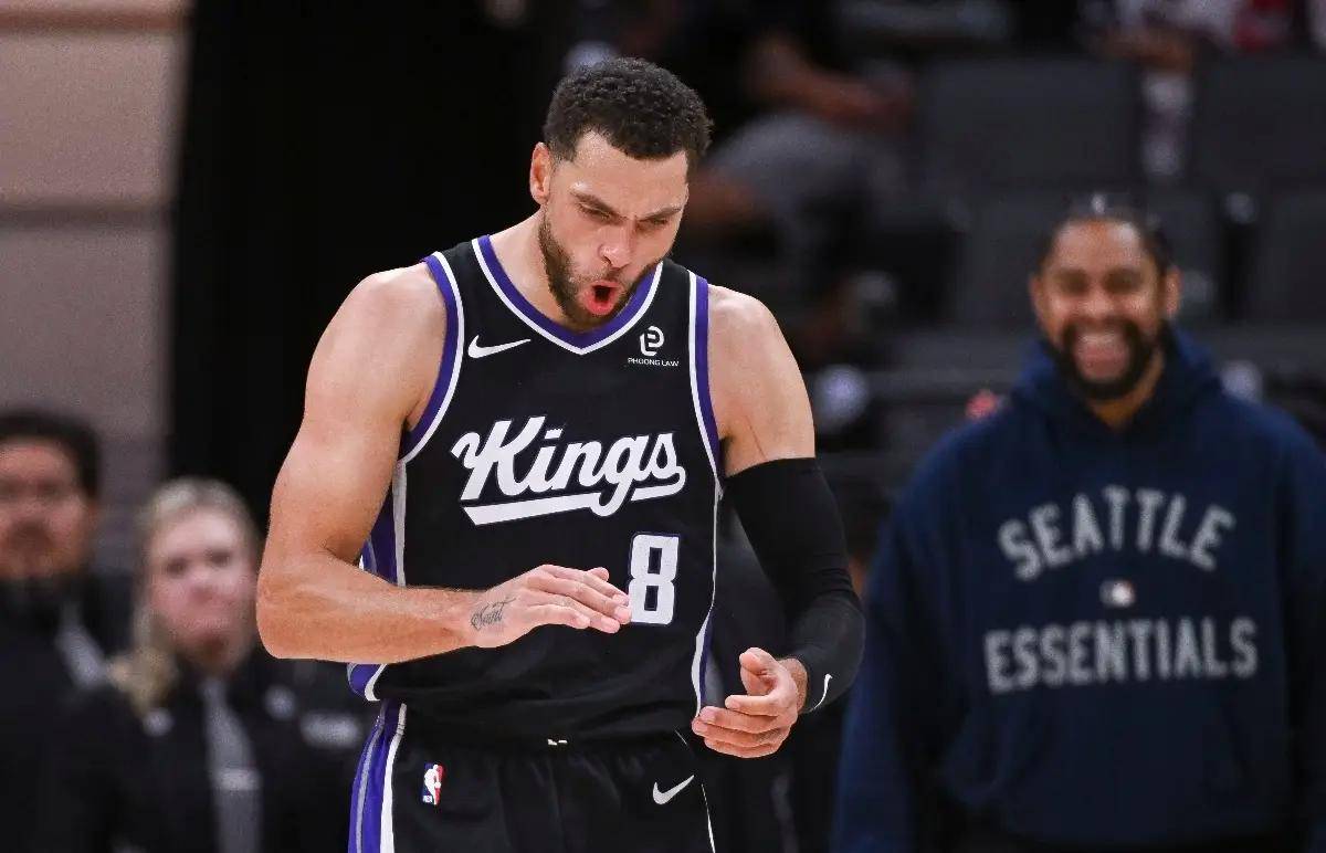 雄鹿绝杀骑士，拉文统治全场