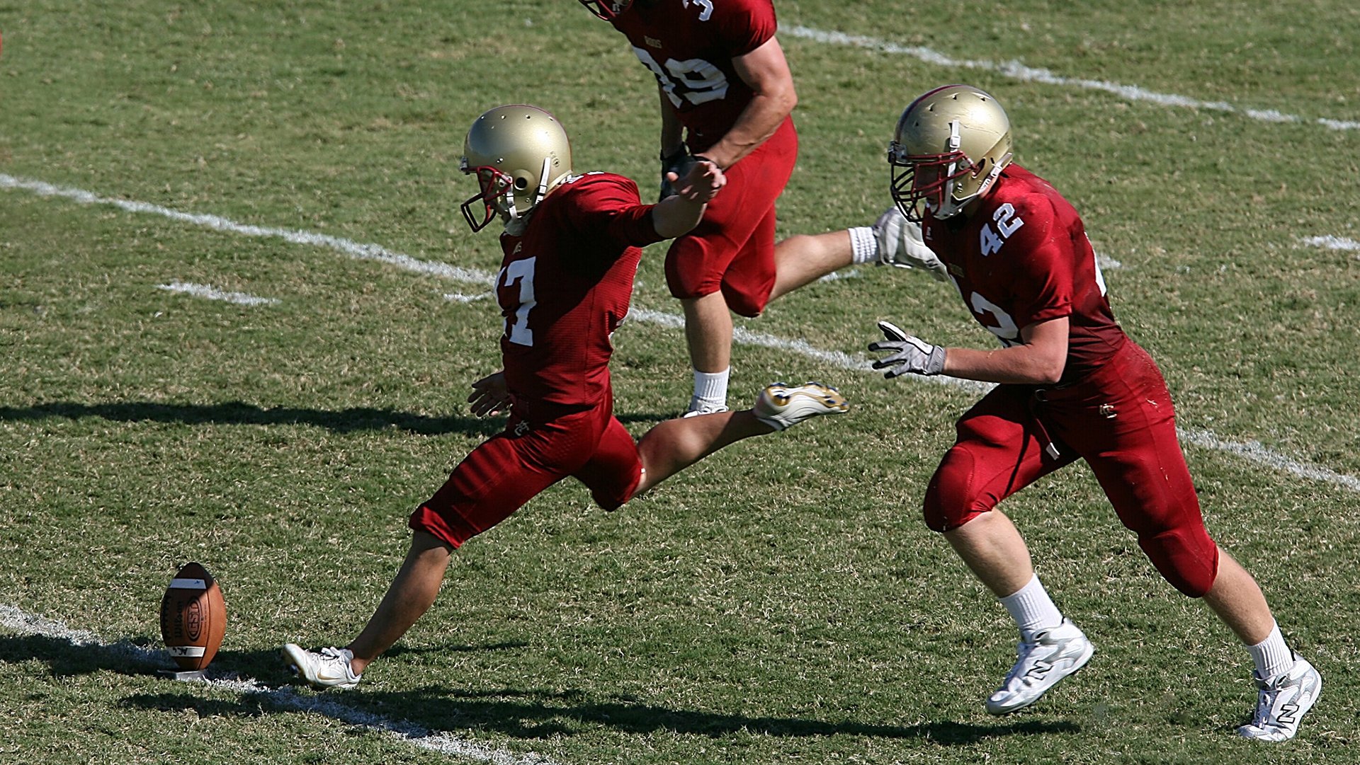 哈利伯顿的指挥艺术，节奏大师如何引领76人战胜雷霆，迈向争冠之路