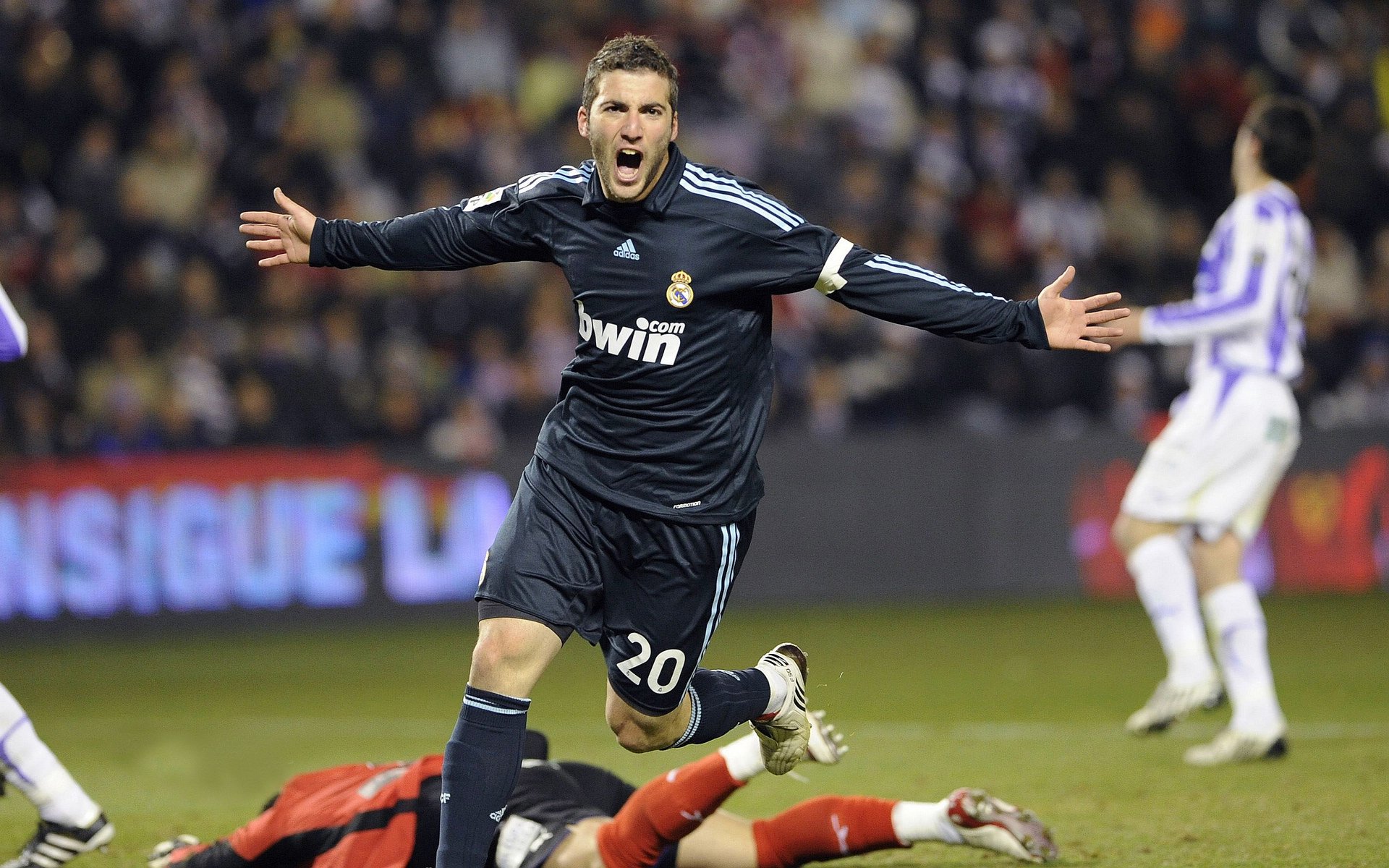 篮网一波带走辽宁队,乔治个人能力完全展现