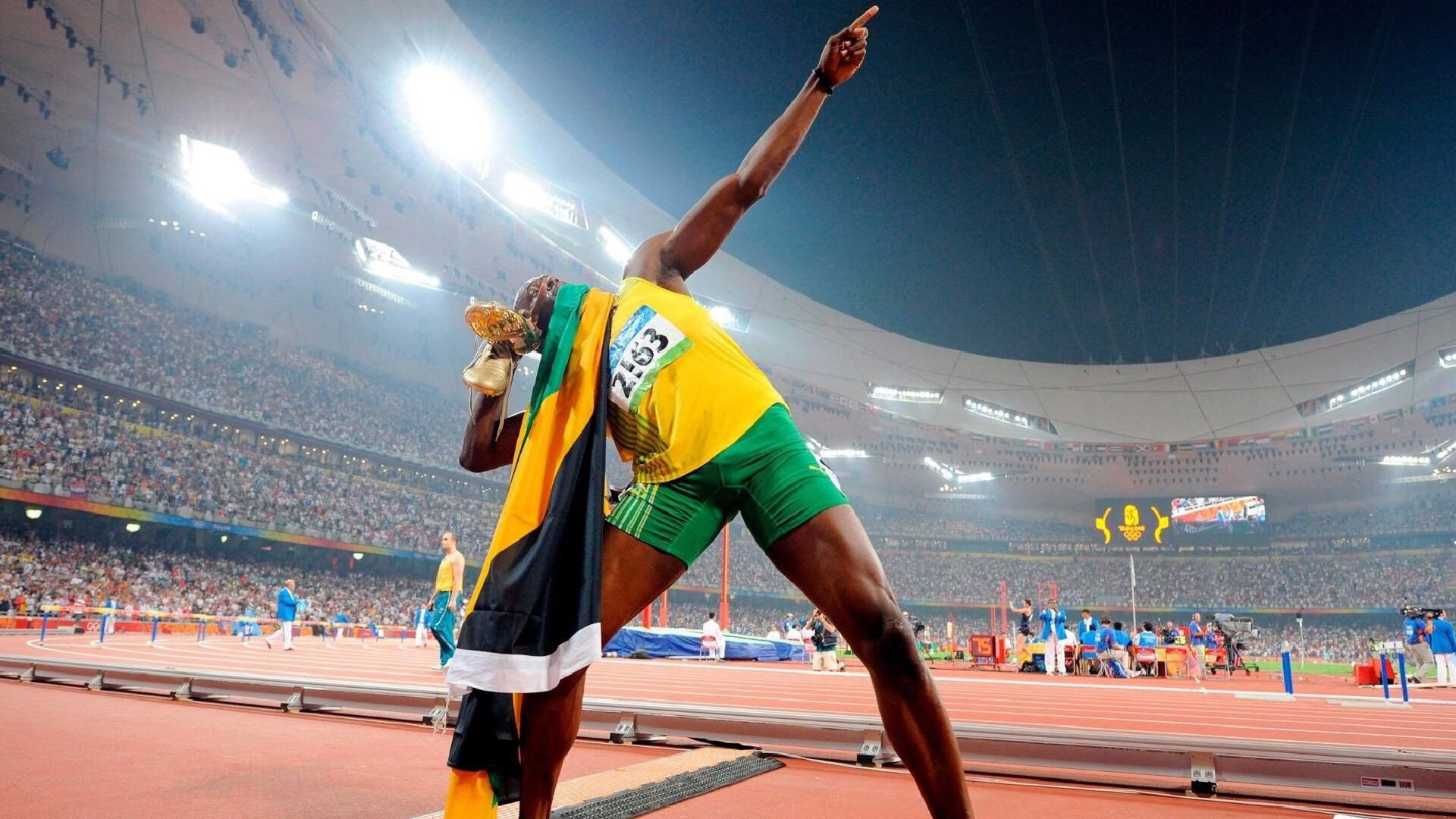 黄鸭组合火力全开，法国队鏖战日本队惊险过关